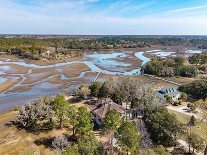 Photo 1 of 25 : 6411 China Back Lane