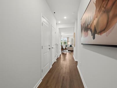 Photo 1 of 16 : 856 Meadowbrook Lane