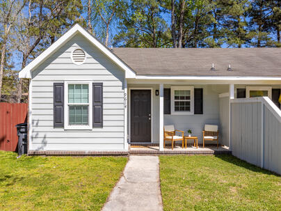 Photo 1 of 19 : 9614 Cardinal Drive