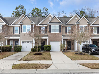 Photo 1 of 25 : 1086 Bennington Drive