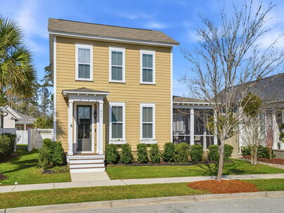Photo 1 of 25 : 416 Watergrass Way
