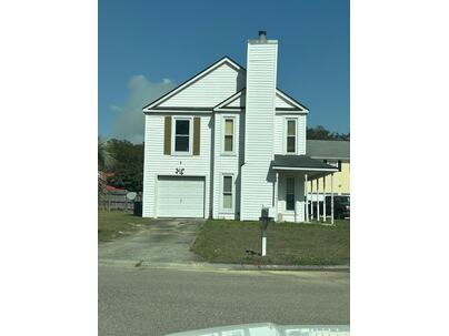 Photo 1 of 12 : 2 Manor Boulevard