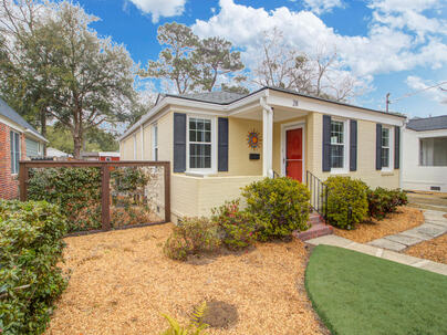 Photo 1 of 25 : 28 Lyttleton Avenue