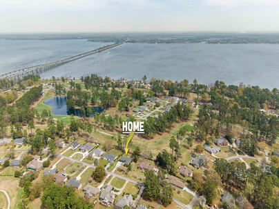 Photo 1 of 25 : 207 Cooper Drive