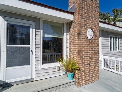 Photo 1 of 25 : 3313 Myrtle Street