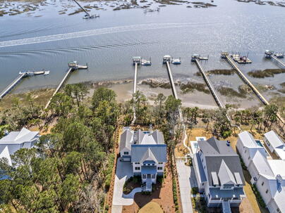 Photo 1 of 25 : 1505 Deep Creek Overlook