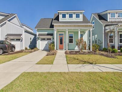 Photo 1 of 25 : 3498 Habenaria Road, #10