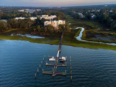 Photo 1 of 25 : 134 Fairbanks Oak Alley, #Unit 403