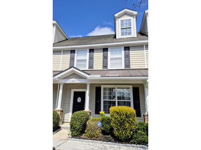 Photo 1 of 19 : 211 Hemingway Circle