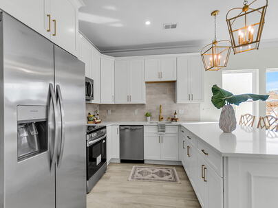 Photo 1 of 25 : 1622 Refuge