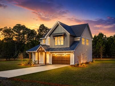 Photo 1 of 25 : 2000 Bahama Drive