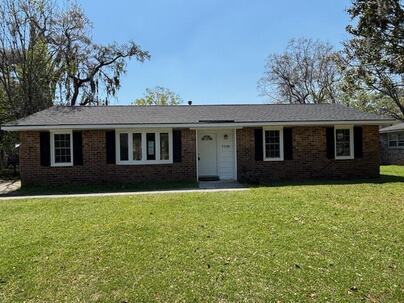 Photo 1 of 20 : 7719 Mendelwood Drive