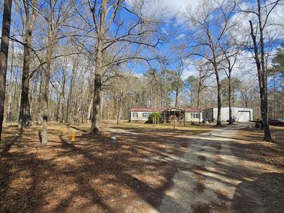 Photo 1 of 25 : 271 Winningham Road