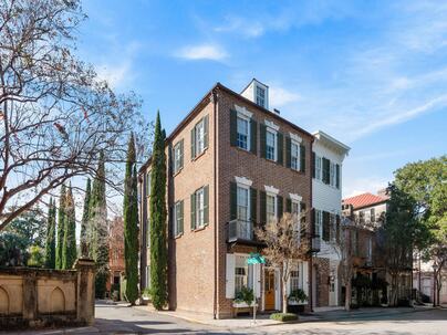 Photo 1 of 25 : 103 Church Street, #A