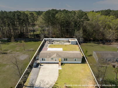 Photo 1 of 25 : 158 Knight Avenue