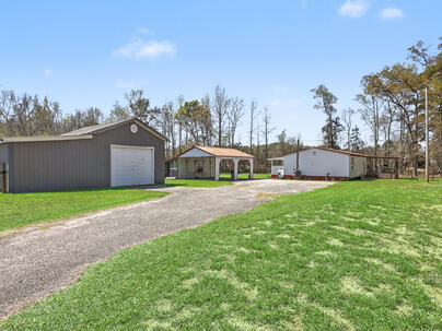 Photo 1 of 25 : 247 Fair Oaks Court