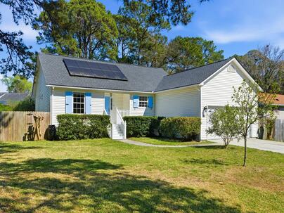Photo 1 of 25 : 1110 Oceanview Road
