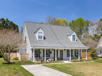 Photo 1 of 25 : 3172 Queensgate Way