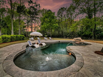 Photo 1 of 25 : 4002 Colonel Vanderhorst Circle