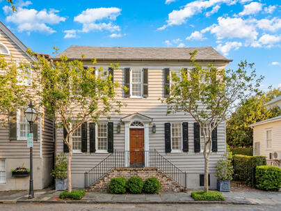 Photo 1 of 25 : 16 Water Street