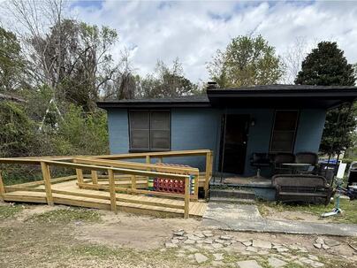 Photo 1 of 2 : 728 Eagle Street