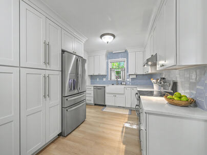 Photo 1 of 25 : 103 Tabby Lane