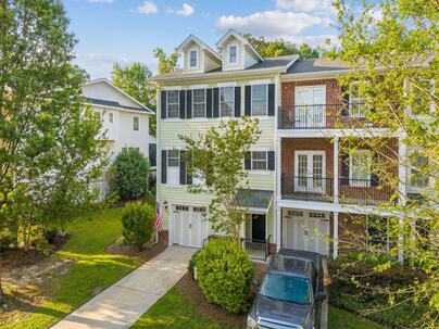 Photo 1 of 25 : 241 Etiwan Pointe Drive, #Unit 117-1