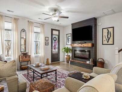 Photo 1 of 25 : 267 Summers Drive