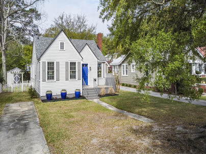 Photo 1 of 25 : 49 Clemson Street