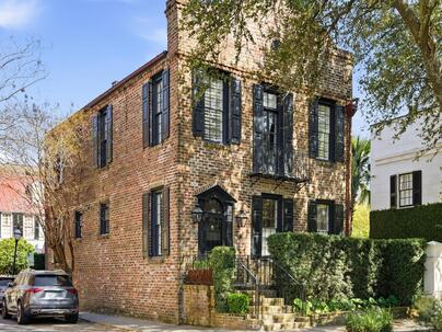 Photo 1 of 25 : 80 Church Street