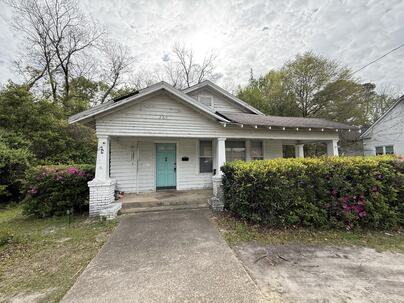 Photo 1 of 1 : 269 Maple Avenue