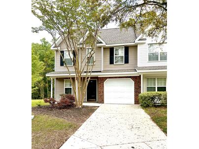 Photo 1 of 21 : 8709 Grassy Oak Trail