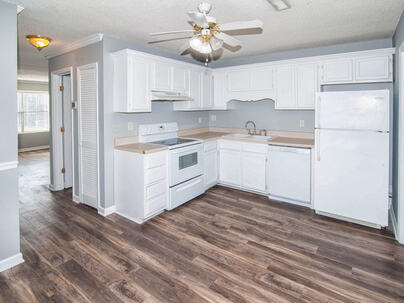 Photo 1 of 12 : 1920 Tropicana Road, #10-E