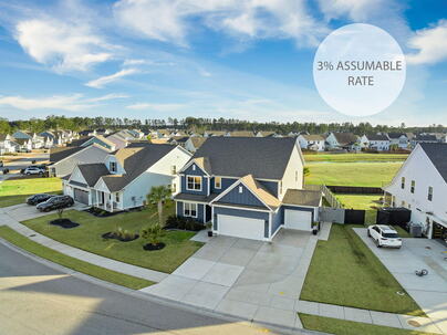 Photo 1 of 25 : 686 Yellow Leaf Lane