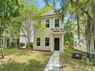 Photo 1 of 24 : 4938 Ballantine Drive