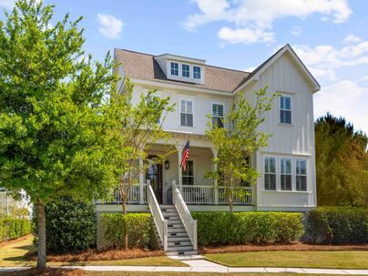 Photo 1 of 25 : 1635 Pierce Street