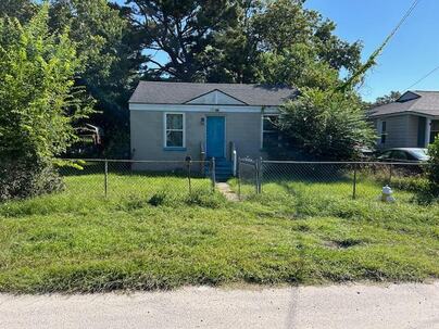 Photo 1 of 5 : 4726 Talisman Street