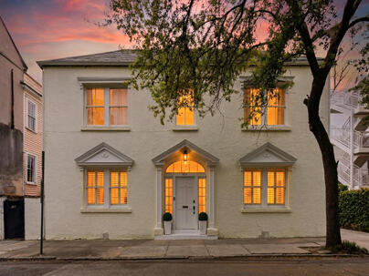 Photo 1 of 25 : 87 1/2 1/4 Warren Street