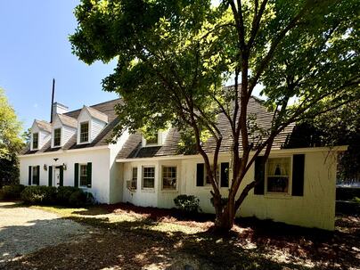 Photo 1 of 24 : 940 Ellis Avenue