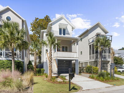 Photo 1 of 25 : 768 Gate Post Drive