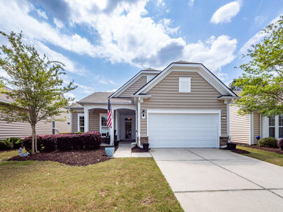 Photo 1 of 25 : 477 Eastern Isle Avenue