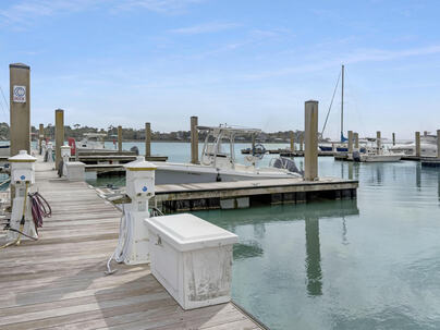 Photo 1 of 10 : 2 Mcdonough Road, #Unit C-12