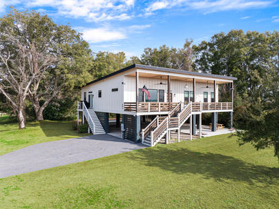 Photo 1 of 25 : 804 Sprague Street