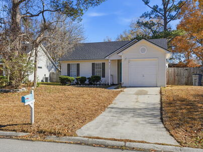 Photo 1 of 25 : 8562 Brookforest Drive
