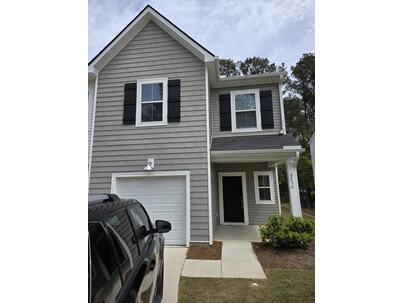 Photo 1 of 16 : 8034 Reagan Way