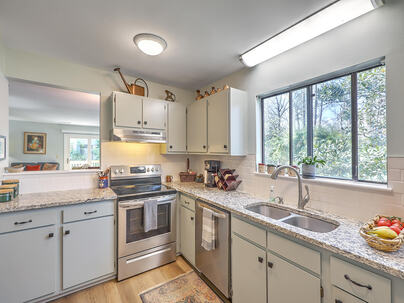 Photo 1 of 25 : 1151 Shadow Lake Circle, #L