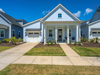 Photo 1 of 25 : 3526 Habenaria Road, #23