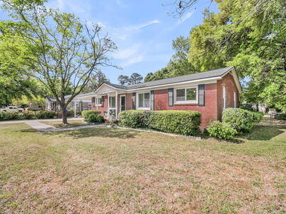 Photo 1 of 25 : 1313 Teal Avenue