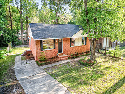 Photo 1 of 25 : 217 Tupperway Drive