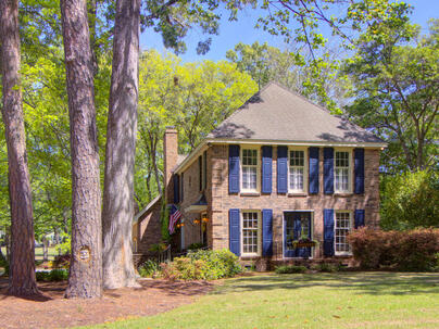 Photo 1 of 25 : 1120 Deleisseline Boulevard